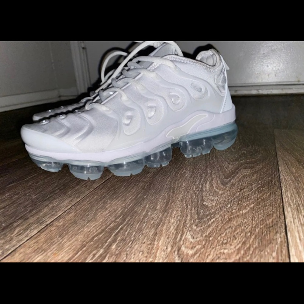 Nike vapormax plus size 7Y